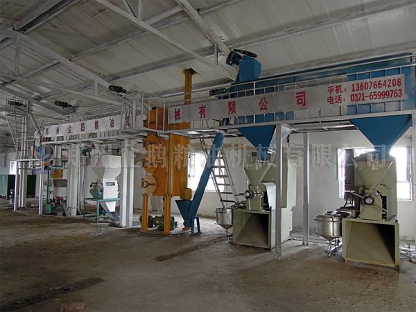 小型榨油機(jī)成套設(shè)備